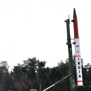 Ballistic missile Agni-IV successfully test-fired