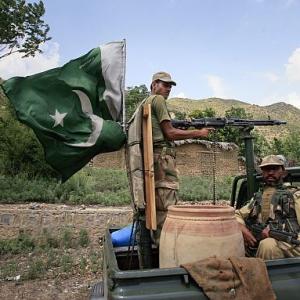Pakistan troops given 'full liberty' to counter NATO