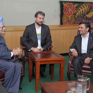 Dr Singh talks diplomacy with Iran; agrees to visit Tehran
