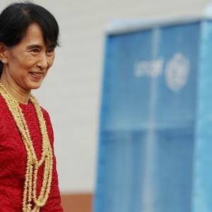 PHOTOS: Aung San Suu Kyi 'wins' in Myanmar by-polls