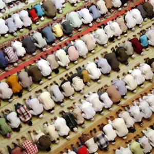 Fasting and feasting: How Muslims observe Ramzan
