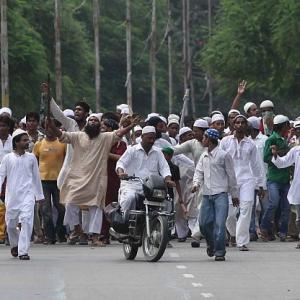 UP: After last Ramzan namaz, 'provoked' mob targets media