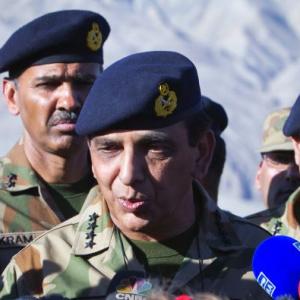 MUST READ: Will the Pakistani army begin to CRACK?