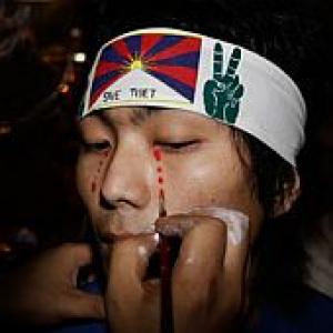 Hundreds protest China's rule in Tibet, demand UN action