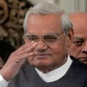 Vajpayee turns 88; good wishes pour in