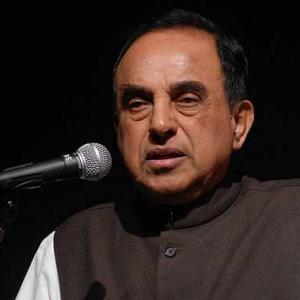 Sonia ringmaster with whiplash, PM the lion: Swamy