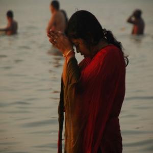 PHOTOS: Devotees throng Gangasagar on Makar Sankranti