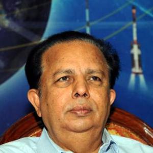 Former ISRO chief hits back at govt, seeks apology
