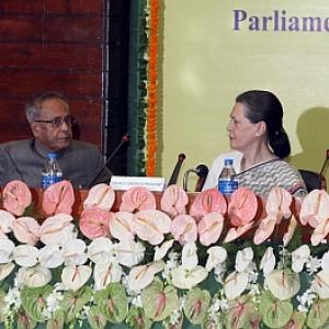 Allegations against PM part of a conspiracy: Sonia