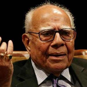 BJP suspends Jethmalani with IMMEDIATE effect 