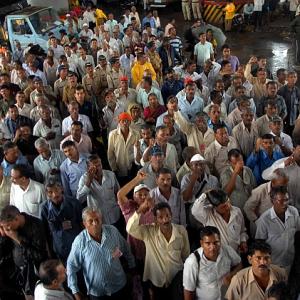 PHOTOS: Mill workers' protest HALTS Mumbai suburbs!