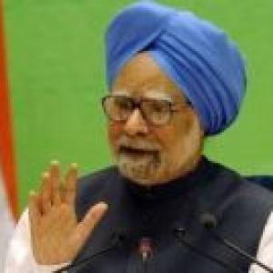 FDI in retail will benefit common man, says PM