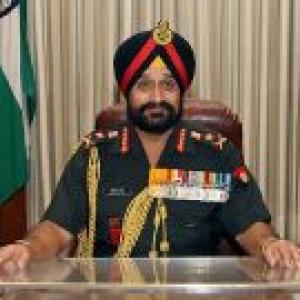 Gen Bikram Singh to brief PM Singh on Army shortages