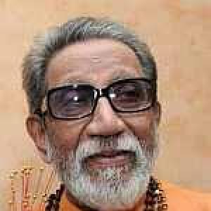 Bal Thackeray recovering slowly, says Manohar Joshi