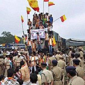 Cauvery bandh hits normalcy in Karnataka
