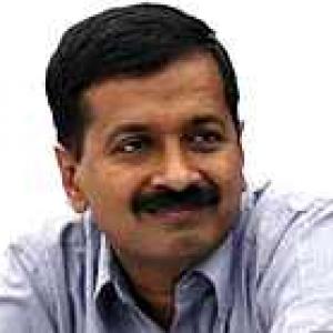 Are Kejriwal's papers against Vadra genuine, asks Cong 