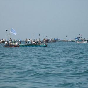 PHOTOS: Fishermen lay siege to Kudankulam nuclear plant