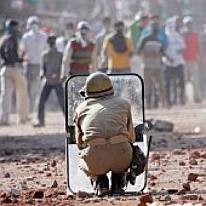 566 law enforcers killed in one year in India