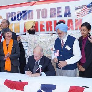 California governor signs two pro-Sikh Bills