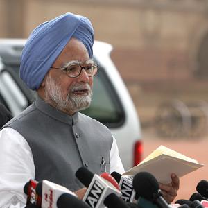 Congress gives thumbs up to PM's policies, slams BJP