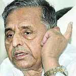 Quota bill: Cong denies tiff with Mulayam, says talks on