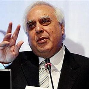 SC judgement on auctions vindicates govt stance: Sibal
