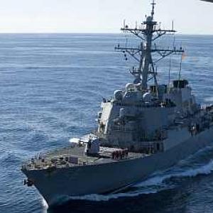 US moves warship closer to N Korea amid growing tension