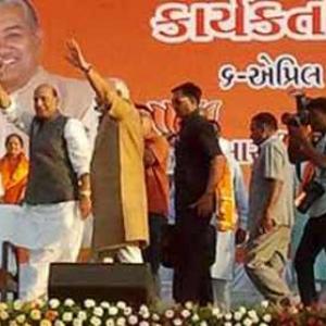 Modi slams Rahul: India beehive for Cong, mother for BJP