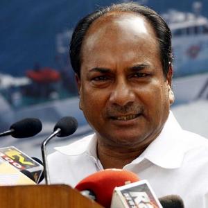 Antony meets Chinese premier and defence minister