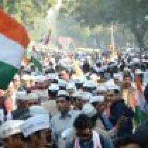 Receive protest letters or we'll march to CM's house: AAP