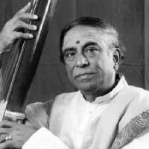 Veteran violinist Lalgudi Jayaraman dead