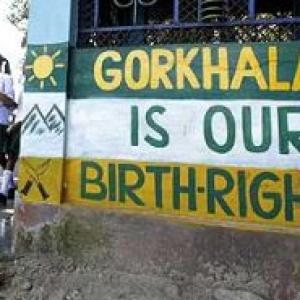 Self-immolation bid in Darjeeling, WB govt warns protesters