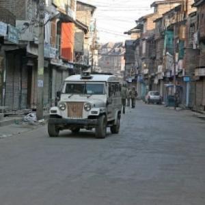 Two days after youth killed, curfew still on in parts of Kashmir