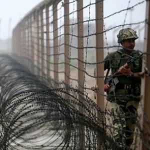200 heavily armed militants wait across LoC to attack India
