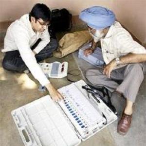 EVMs malfunction at several polling booths in Delhi