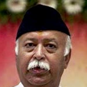 RSS chief backs VHP's demand for Ram temple