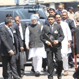 PHOTOS: PM visits Hyd blast sites; appeals for calm