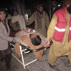 6 killed, 30 injured in Pakistan blast