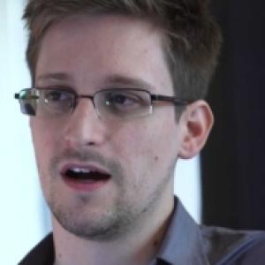 Snowden seeks asylum in India, 19 other countries
