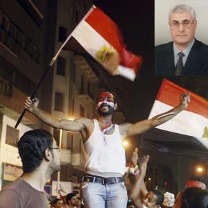 Adly Mansour exits courtroom to take over Egypt's reins