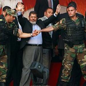 Egypt: Criminal probe launched against Morsi
