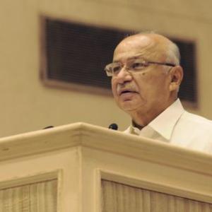 ISI trying to revive Sikh militancy, says Shinde