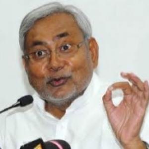 Nitish faces trust vote tomorrow, expected to win