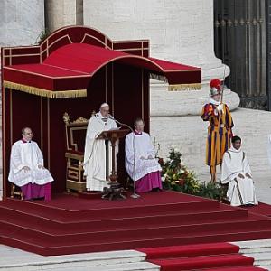 Protect weak and poor, says Pope Francis at inaugural Mass