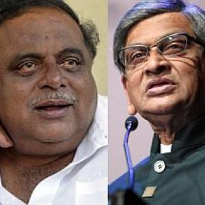 Gandhi's charm not enough for Karnataka's disgruntled leaders