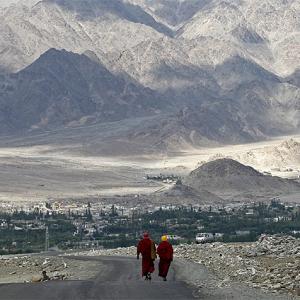 China acts coy on troop withdrawal from Ladakh