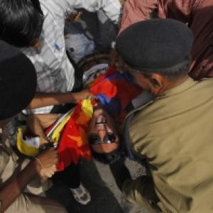 Delhi: Tibetans protesting against China PM's visit detained