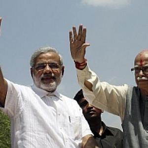 Modi in Delhi, has 'wonderful' meeting with Advani