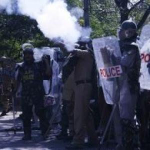 Curfew, shoot-at-sight orders in Vizianagaram in Seemandhra