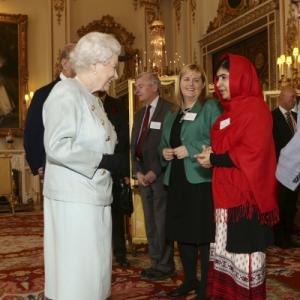 After Obamas, Malala meets Queen Elizabeth